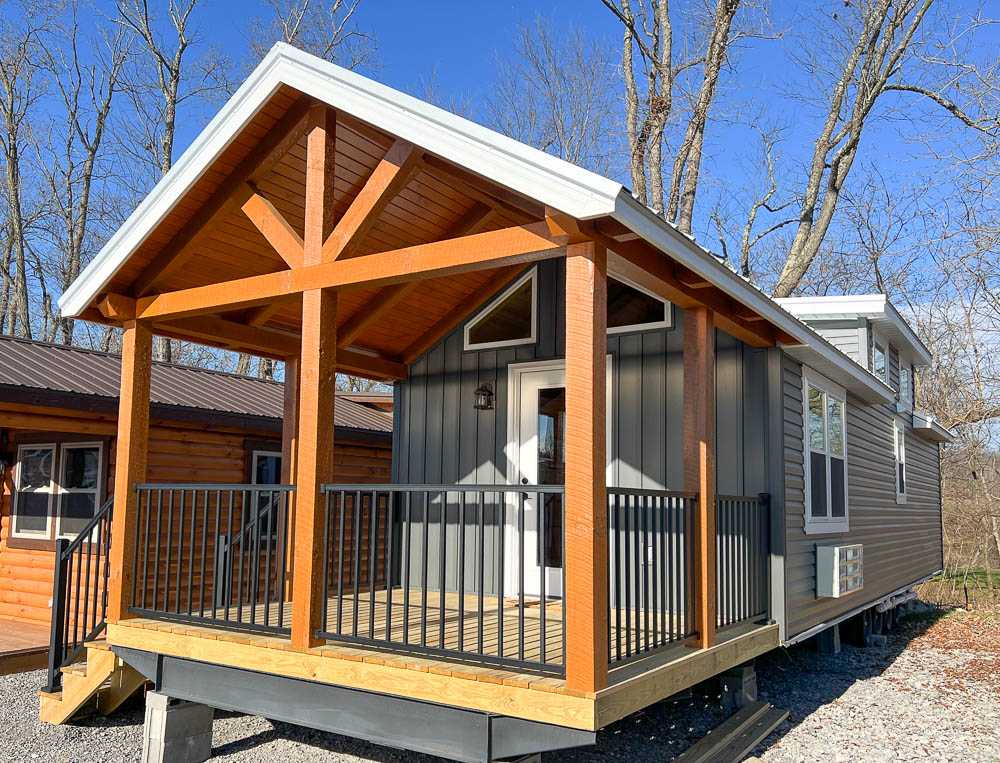 Amish made Playhouse Log Cabin
