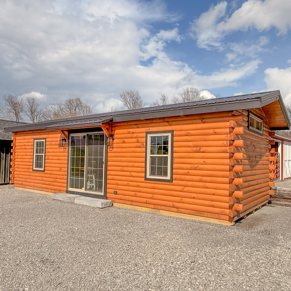 12x32 Hunter Cabin Exterior